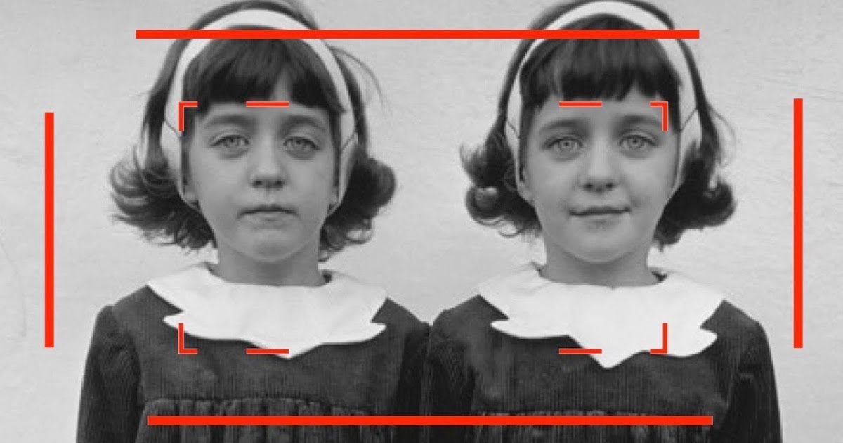 Gemelos Idénticos por Diane Arbus - La historia detrás de la fotografía icónica - Consejos de fotografía del blog