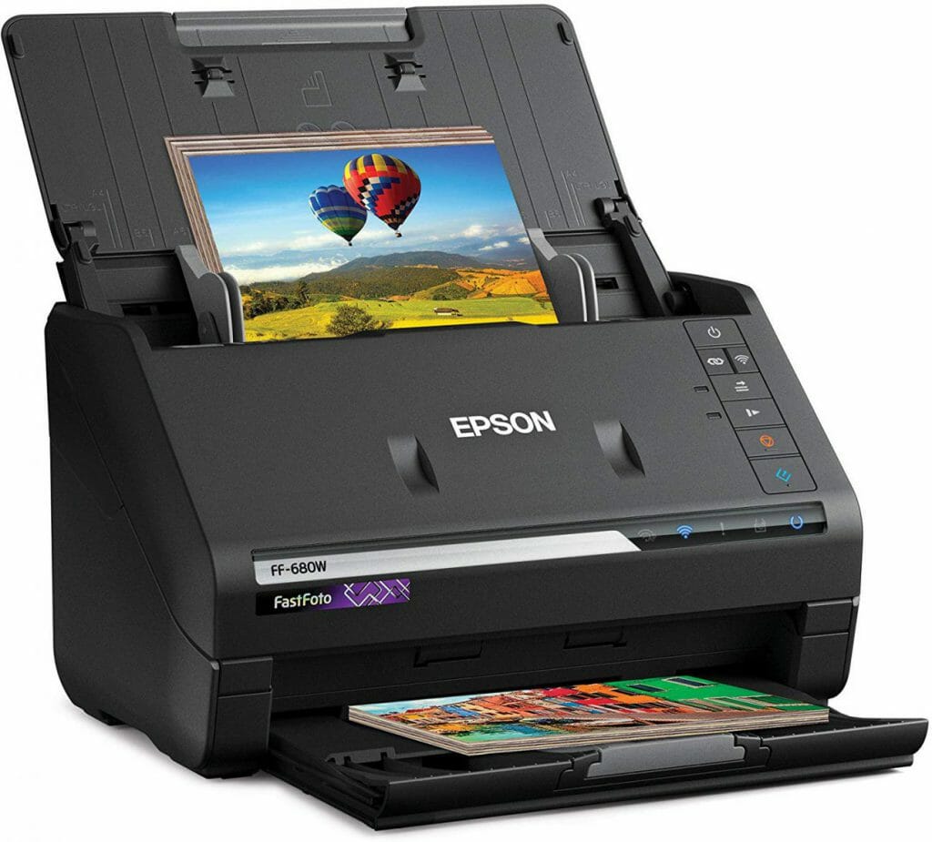 El escáner de fotos Epson FastFoto FF-680W