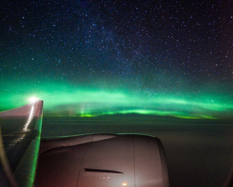 Fotografiar la Aurora Boreal desde la ventana de un avión