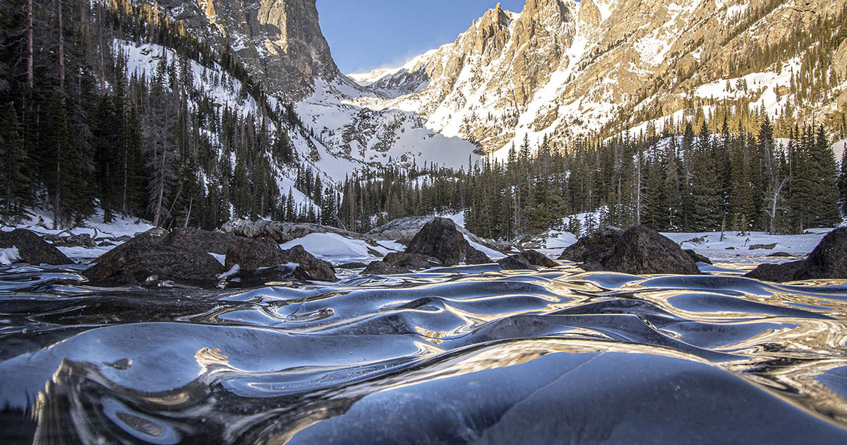 Fotos de Olas Congeladas en un lago alpino de Colorado